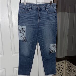 White House Black Market The Everyday Soft Girlfriend mid rise ankle jeans Sz 14